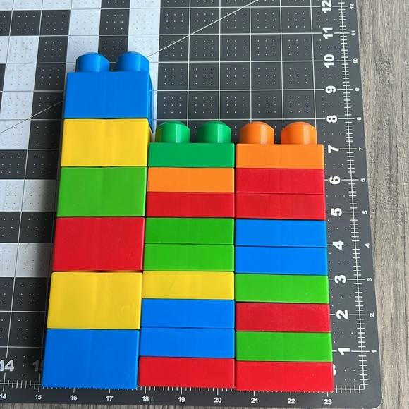 110+ Mega Bloks Brick Building Stem Toy - Picture 6 of 11